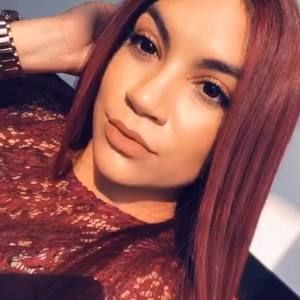 Meet your Posher, Eminelys